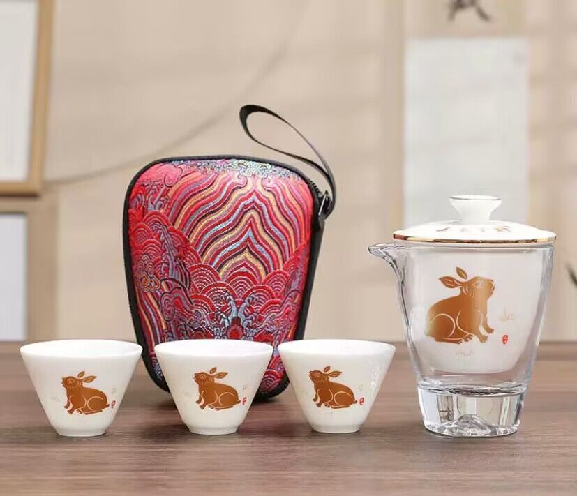 Chinese Travel Tea Set with Infuser and 3 Tea Cups Portable Ceramic Tea Set Flywin-tech